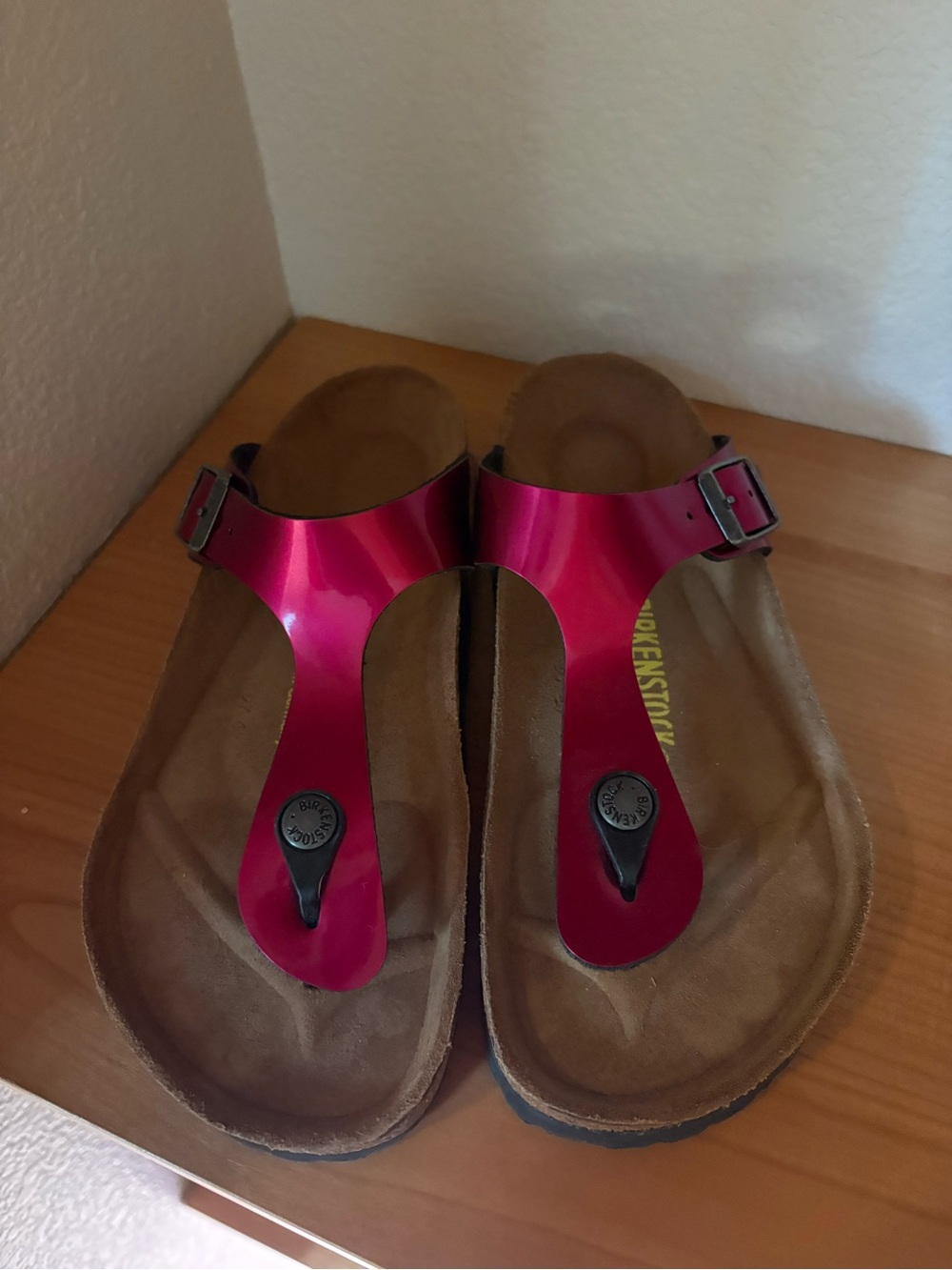 Birkenstock Pink Thong Sandals NWOT SIZE 36 - Picture 3 of 4